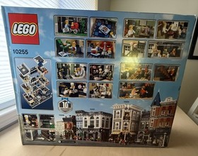 LEGO CREATOR: Assembly Square (10255)