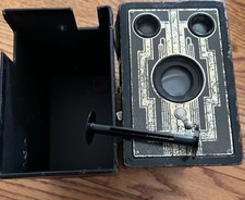 Vintage Kodak Six-16 Brownie Box Camera Art Deco 616 Roll Film Black