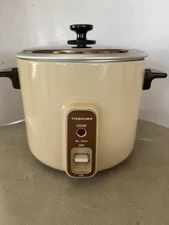 Vintage Toshiba RC-100A Rice Cooker 5 Cup Made In Japan Brand New Out Of Box