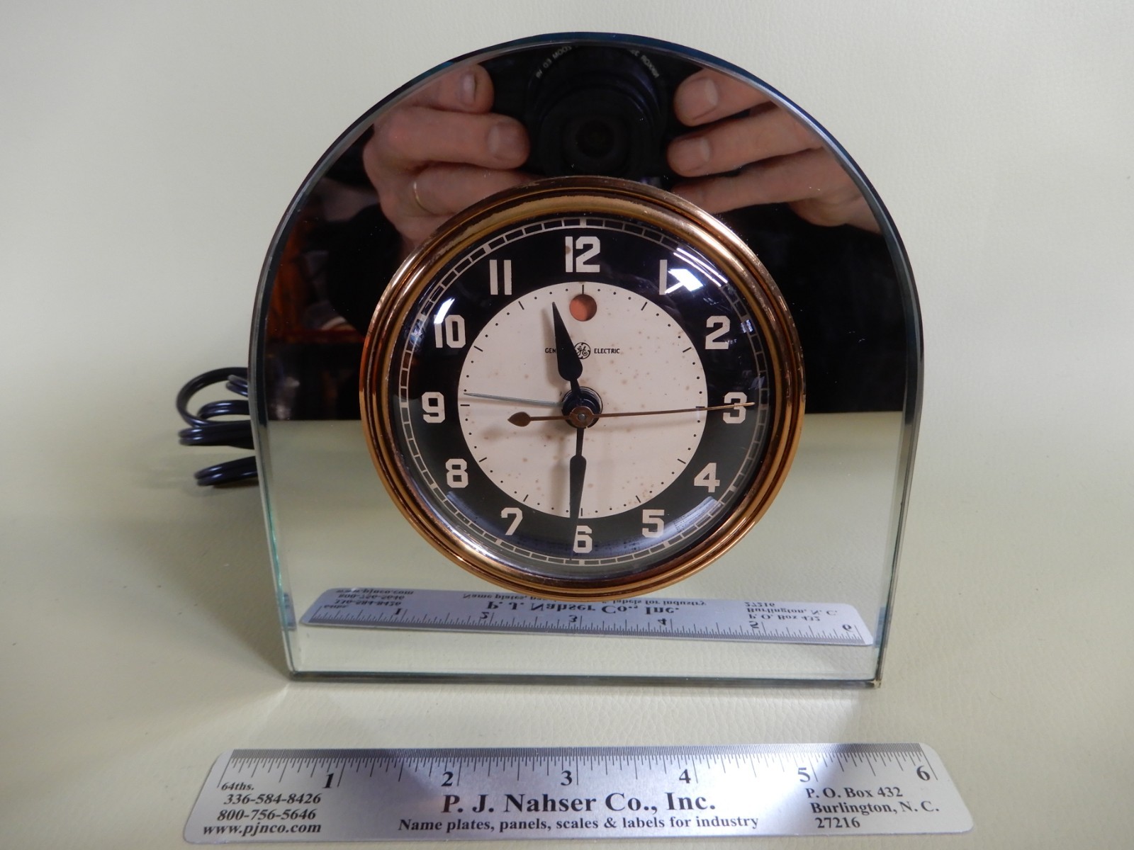 Telechron 7F76 "Geneva" Mirrored Glass Electric Clock New Cord Great Condition