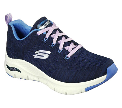 Skechers / COMFY WAVE / Woman's / Arch Fit / Machine Washable / Navy/Blue