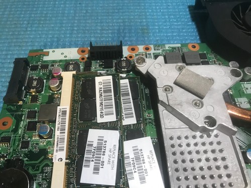 HP G71 DA00P6MB6D0 REV: D OP67 513766-001 + 4GB DDR2 + T6600 OEM repuesto - Imagen 4 de 15