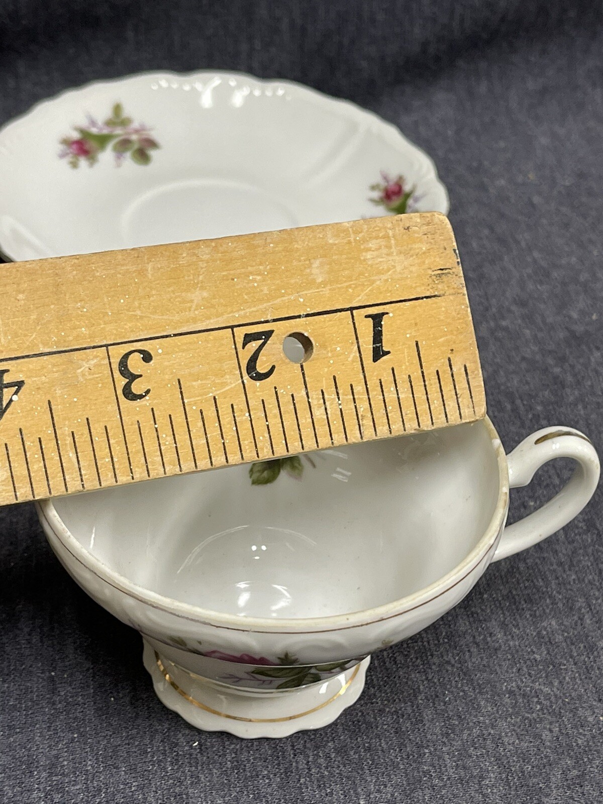 Vintage MOSS ROSE GOLD RIMMED SCALLOPED TEA CUP & PLATE