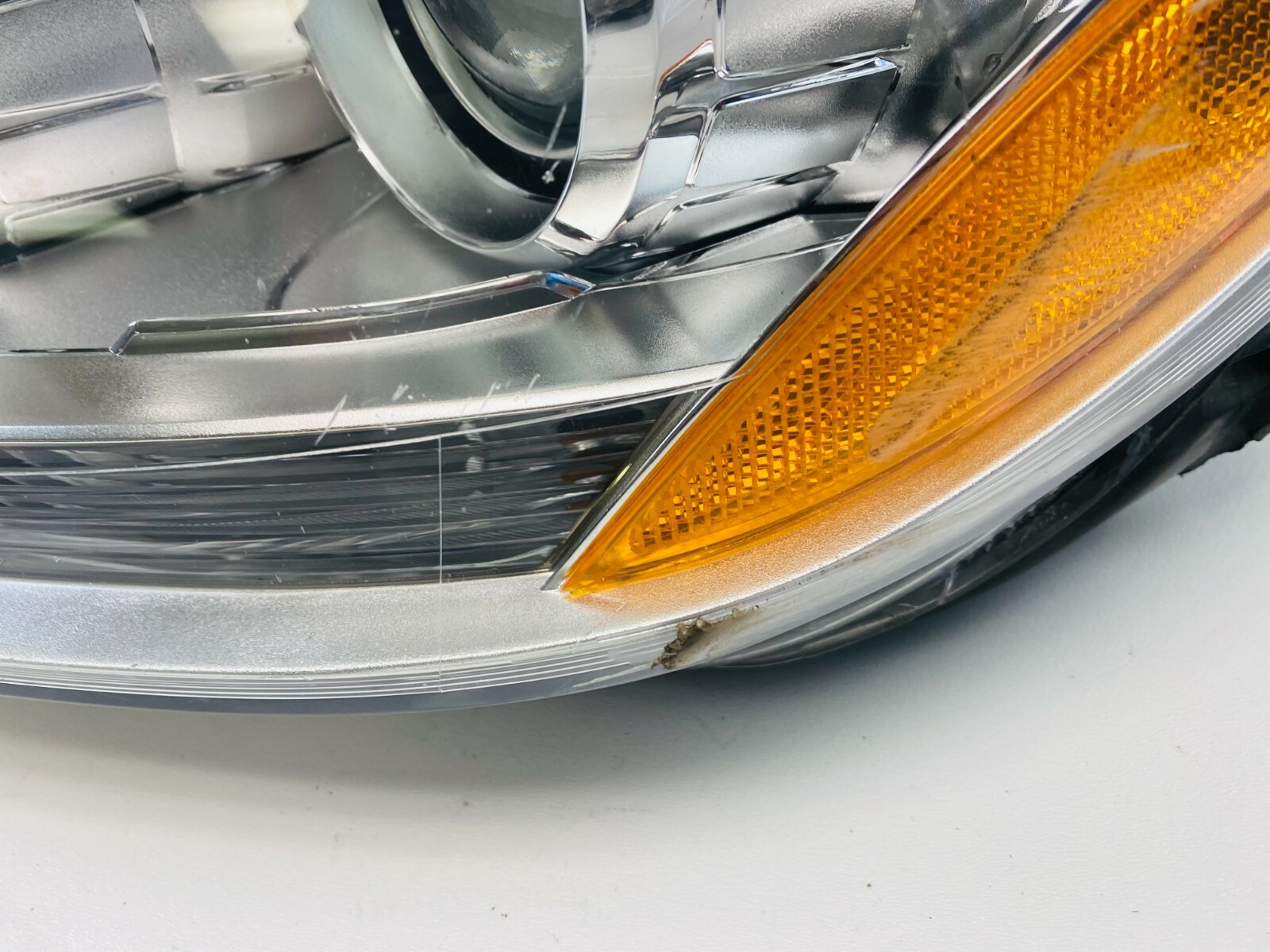 2012 - 2015 Mercedes-Benz Ml 350 Halogen Headlight OEM Left Side  