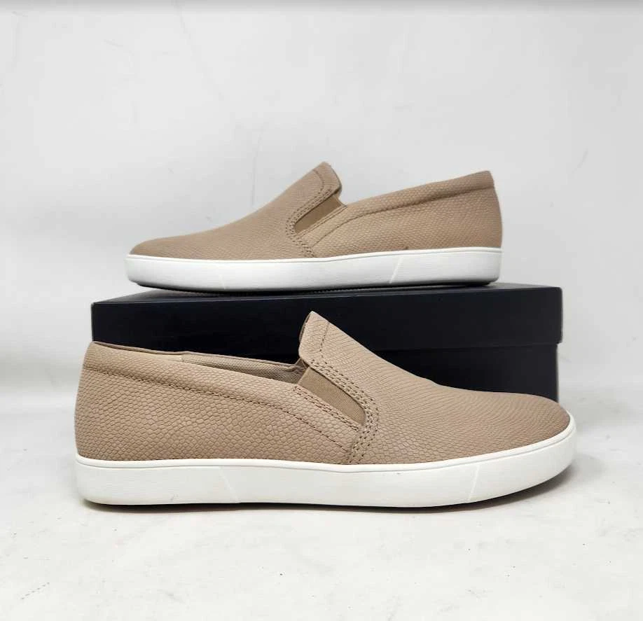 New women s 12 Naturalizer Marianne oatmeal snake slip on shoes loafers sneakers