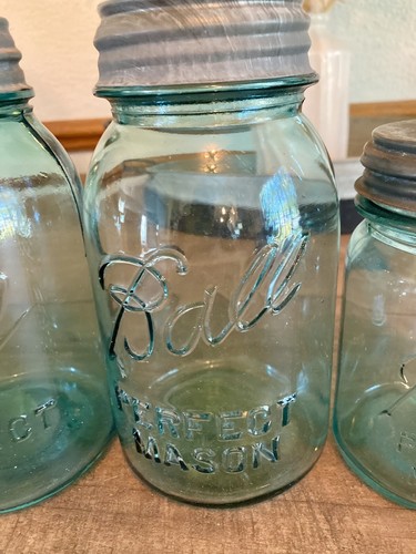 Set Of 4 Vintage Ball Perfect Mason Blue Quart Pint Canning Jars - Picture 2 of 12