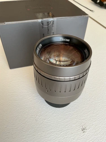 TTArtisan 50mm 0.95, Titan limited 2000St. wie neu!!!! In OVP 