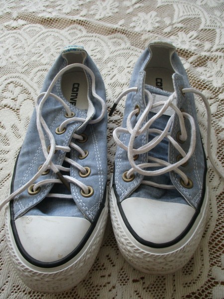 faded blue converse