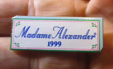 Vintage Madame Alexander Pin 1999 Doll Maker Company Shop Business Hat Lapel 25