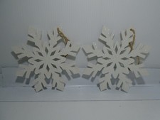 SET OF 2 LIGHT WOOD WHITE GLITTERED 6" SNOWFLAKE ORNAMENTS UNBRANDED CB3725 