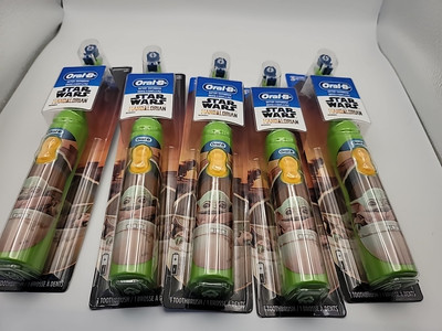 (5) Oral-B Kids Electric Toothbrush   Mandalorian Baby Yoda (Grogu)   Star Wars 