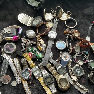 Vintage to now mixed wristwatches for parts repair craft 4 lbs