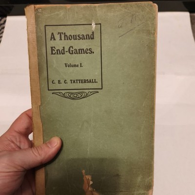 A THOUSAND CHESS ENDLINGS (VOLUME 1) By C.e.c. Tattersall
