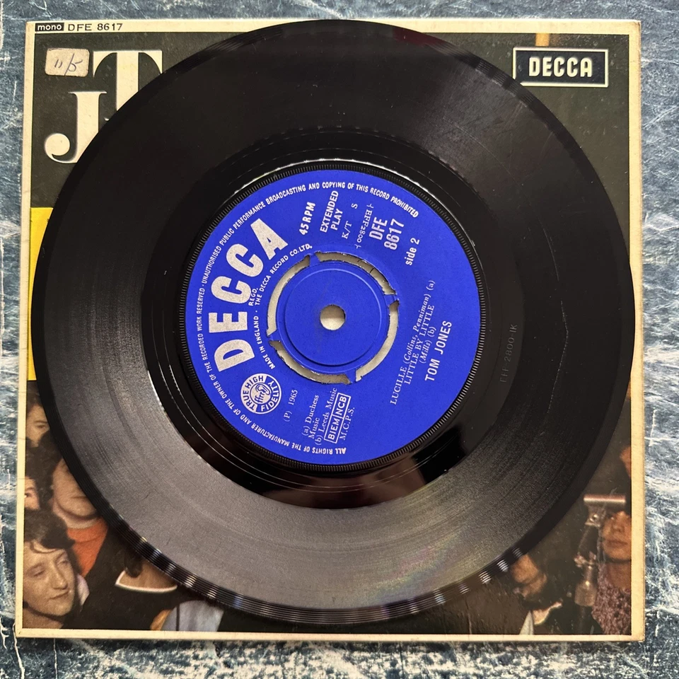 Tom Jones & The Squires - Tom Jones On Stage 7” Vinyl Record Single VG+ Foto 4 de 4