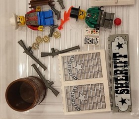 LEGO Western Cowboys Set 6755 6764 Sheriff's Lock-Up Jailbreak NEAR MINT