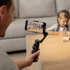 DJI Osmo Mobile 8 - Handheld Phone Gimbal