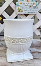 Croscill Willow Brook Waste Basket Trash Can Off-White Celery color