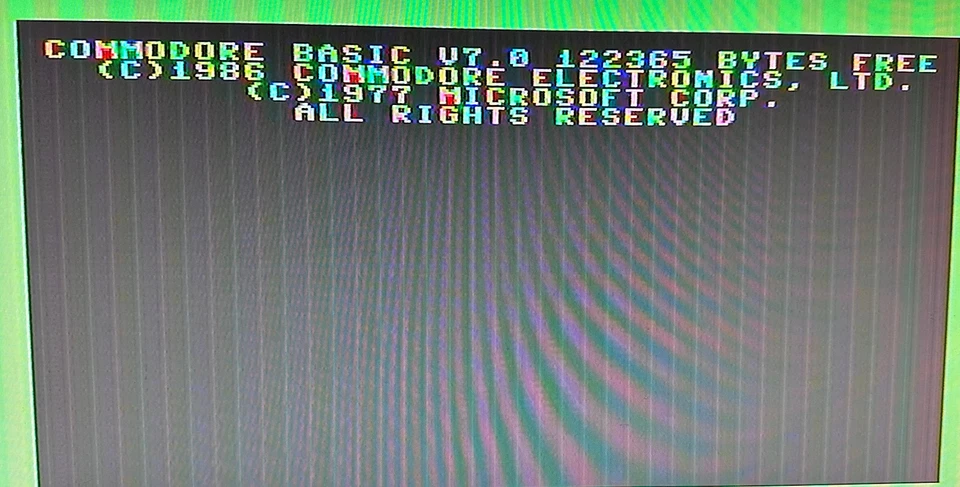 Commodore C128D, Blech Gehäuse , defekt?  #02 25 - Bild 4 von 4