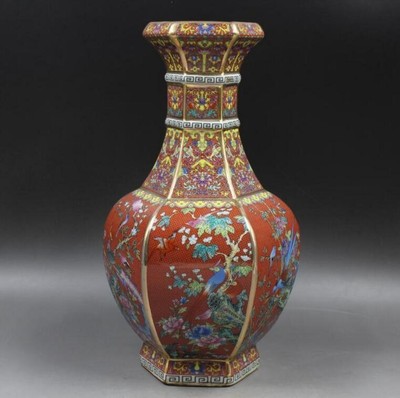 Qing Dynasty Qianlong Pastel gilt Flower and bird pattern Porcelain Hexagon vase