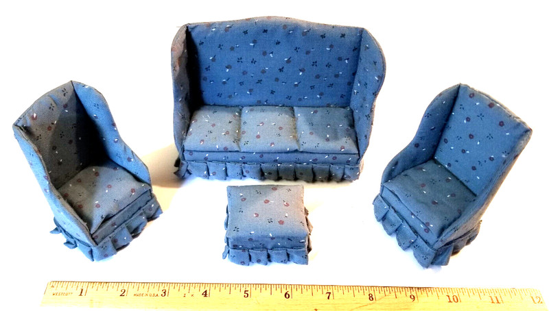 DOLLHOUSE CLOTH/PADDED LIVING ROOM SET