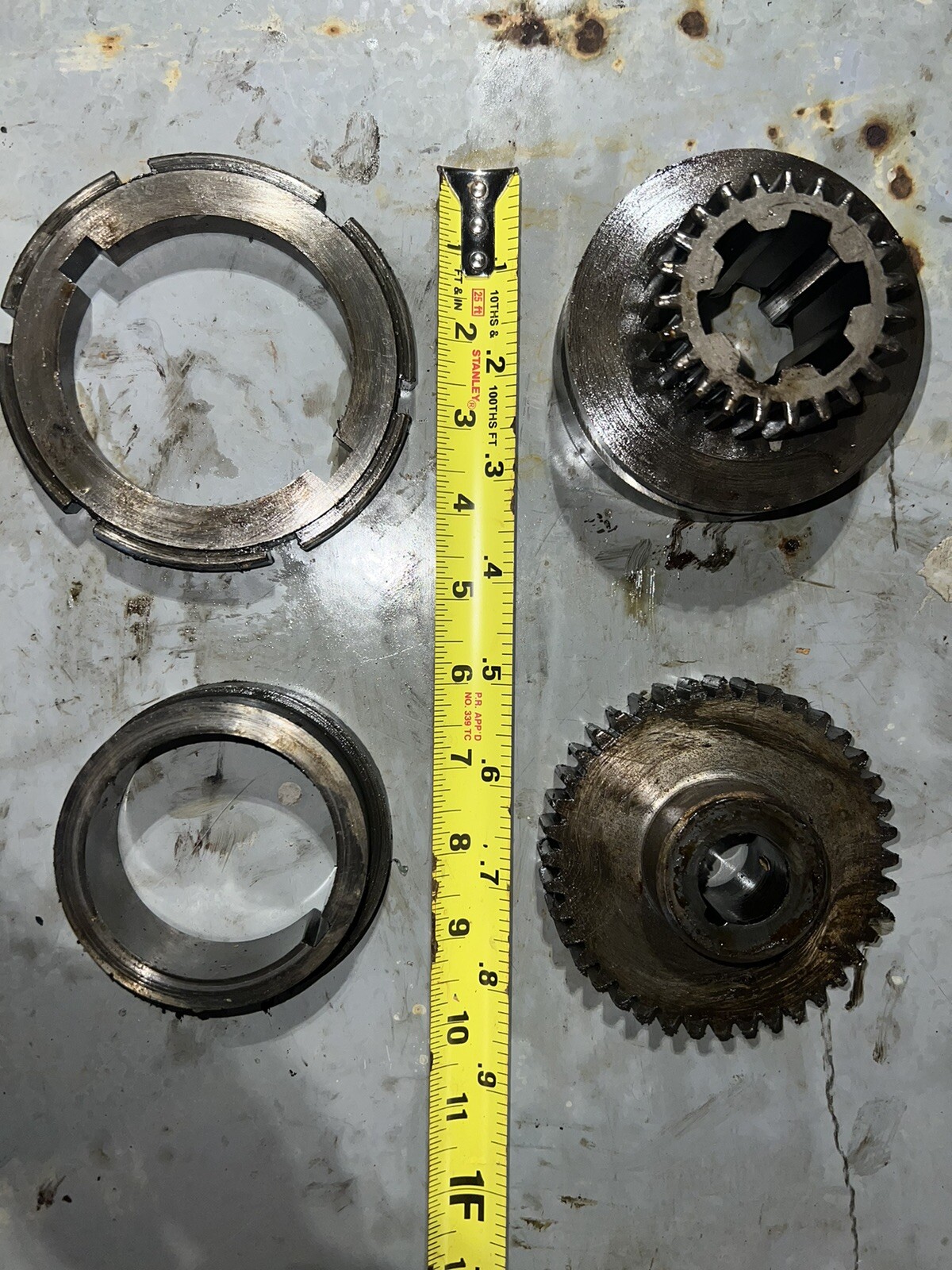 Steam Punk Lamp Base Gears-image