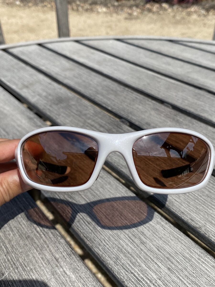 Custom Oakley Straight Jacket 2.0 White Chrome Black Iridium Custom Oakley Straight Jacket 2.0 White Chrome Black Iridium