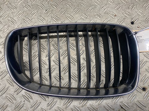 86174 Kühlergrill rechts BMW 1er Coupe (E82) 7166440