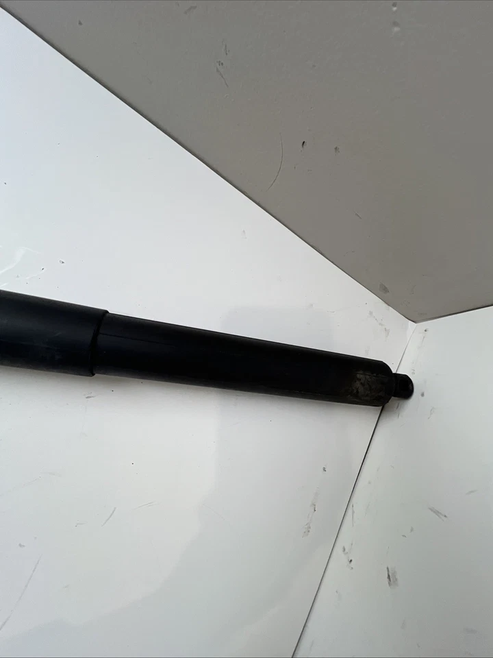 Jeep Cherokee 2016 escotilla trasera elevadora soporte 68231345AA OEM Foto 4 de 4