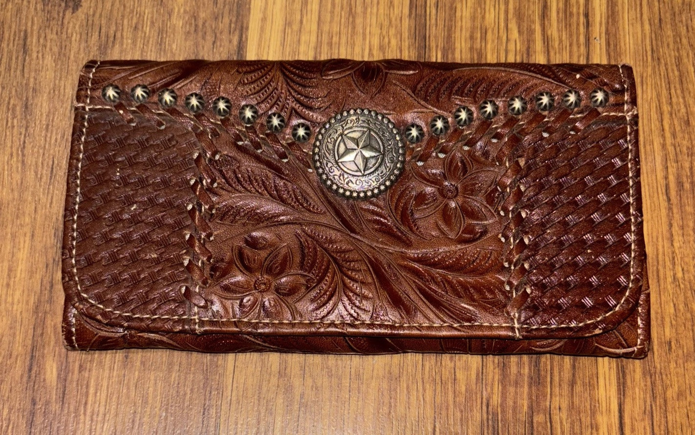 Vintage American West Style Leather Wallet for Women-image