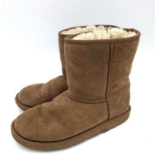Stivali invernali UGG Australia Classic Short II da uomo in morbida pelle di pecora taglia US6 EU38 - Foto 1 di 16