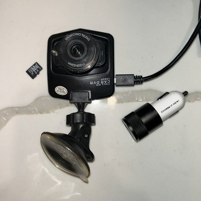 COMPLETE PACKAGE FULL HD 1080P CAR DVR DASH CAM 2.4  DISPLAY