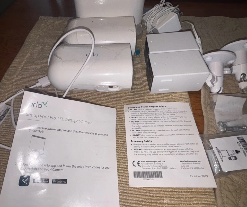 Paquete de seguridad para cámara con foco Arlo Pro 4 XL - 3 cámaras Foto 3 de 4