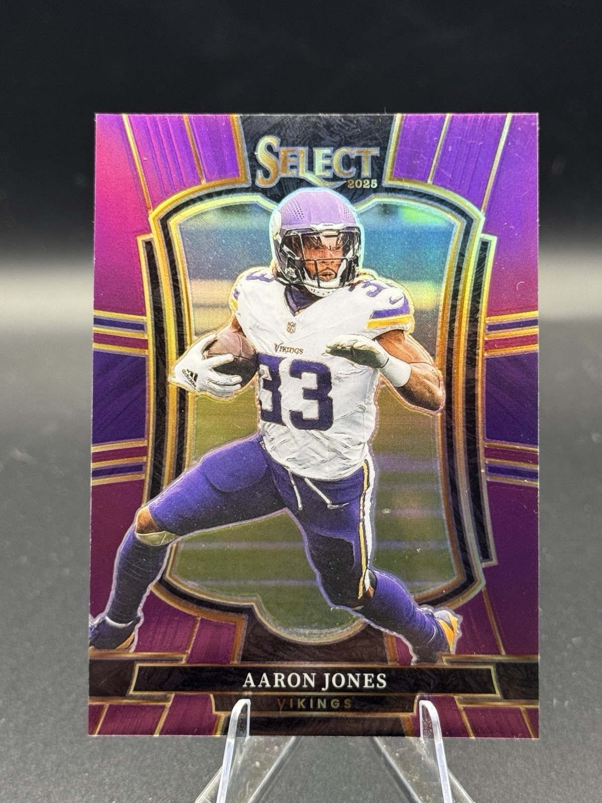 2025 Panini Select - Premier Level Aaron Jones #165 Purple Prizm /75 VIKINGS