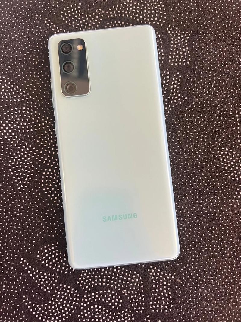 Samsung Galaxy S20 FE 5G G780F/DS 128GB 6GB RAM UNLOCKED 6.5