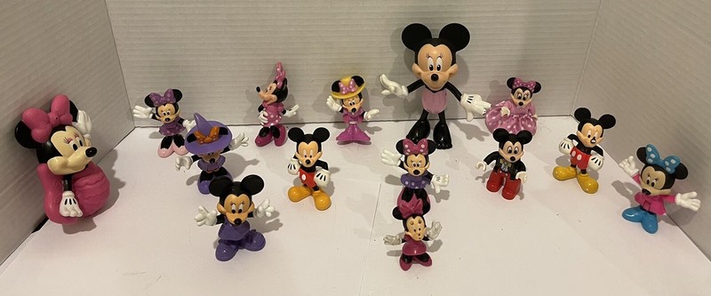 Lot Of 14 Mickey/Minnie Mouse Figures