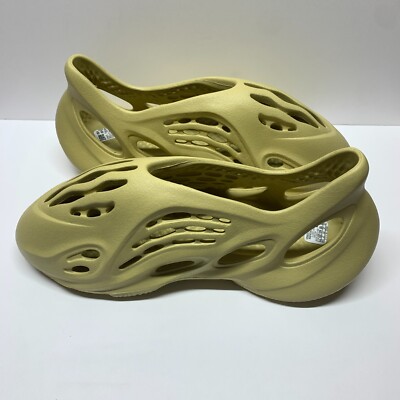 Yeezy Foam Runner Sulfur US 10M 12W UK 10 EUR 44.5 GV6775 Adidas