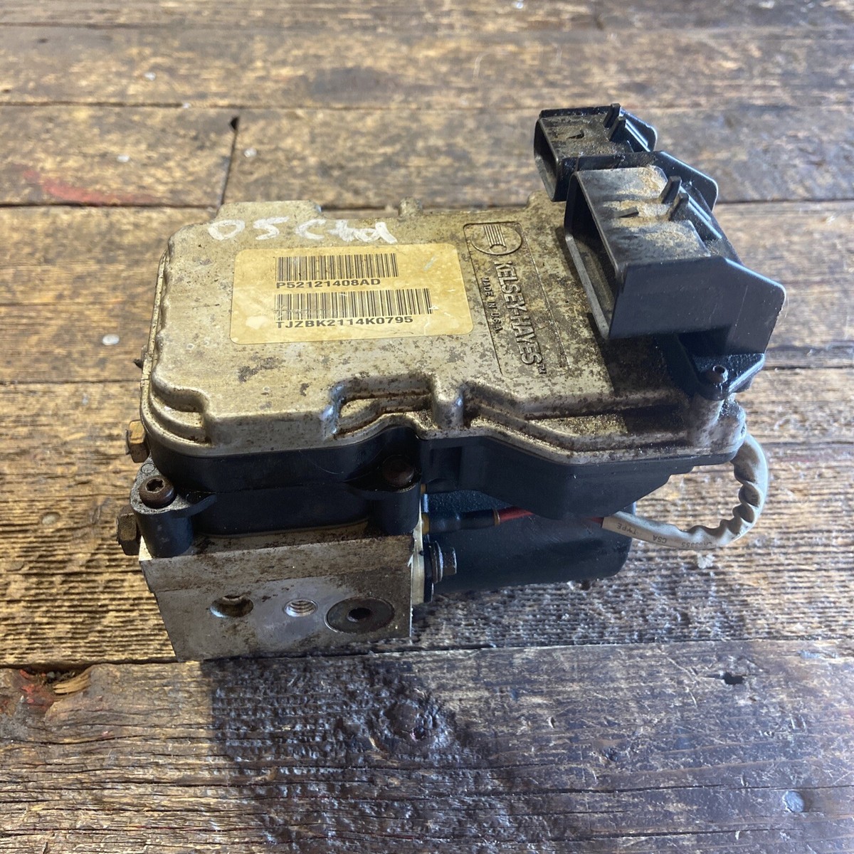 2005 DODGE RAM 2500 3500 CUMMINS ABS BRAKE MODULE AND PUMP 