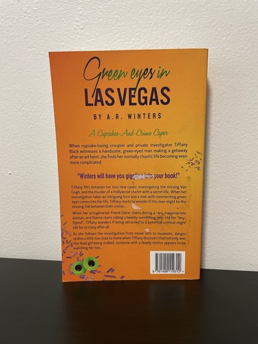 Green Eyes In Las Vegas Book Paperback NEW Tiffany Black Mysteries AR Winters - Picture 2 of 4