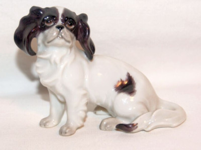AUGARTEN WIEN Porzellan - Figur / Hund, Pekinese, 1. Wahl, unbeschädigt !