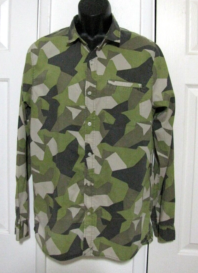 Tavik Modern Beach Culture Button Up Shirt Green-Camo Long-sleeve Men- L  Fits M - Image 2 of 4