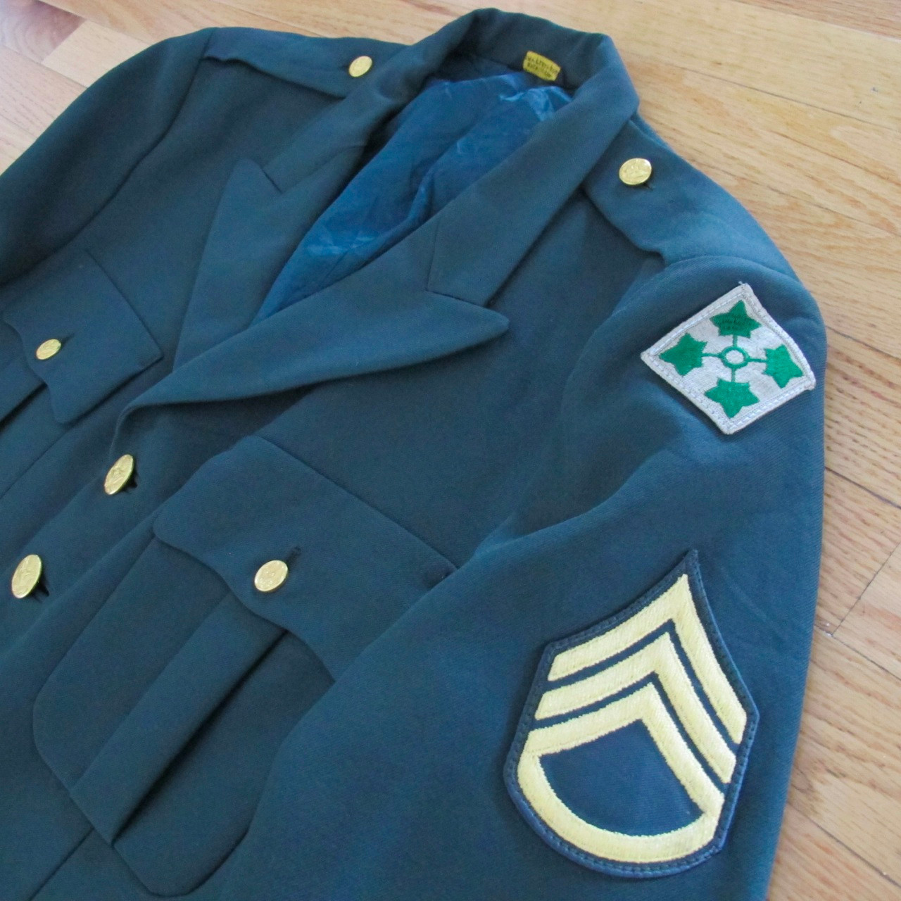 VINTAGE ORIGINAL OFFICER DRESS UNIFORM 1970's 4th INF… - Gem