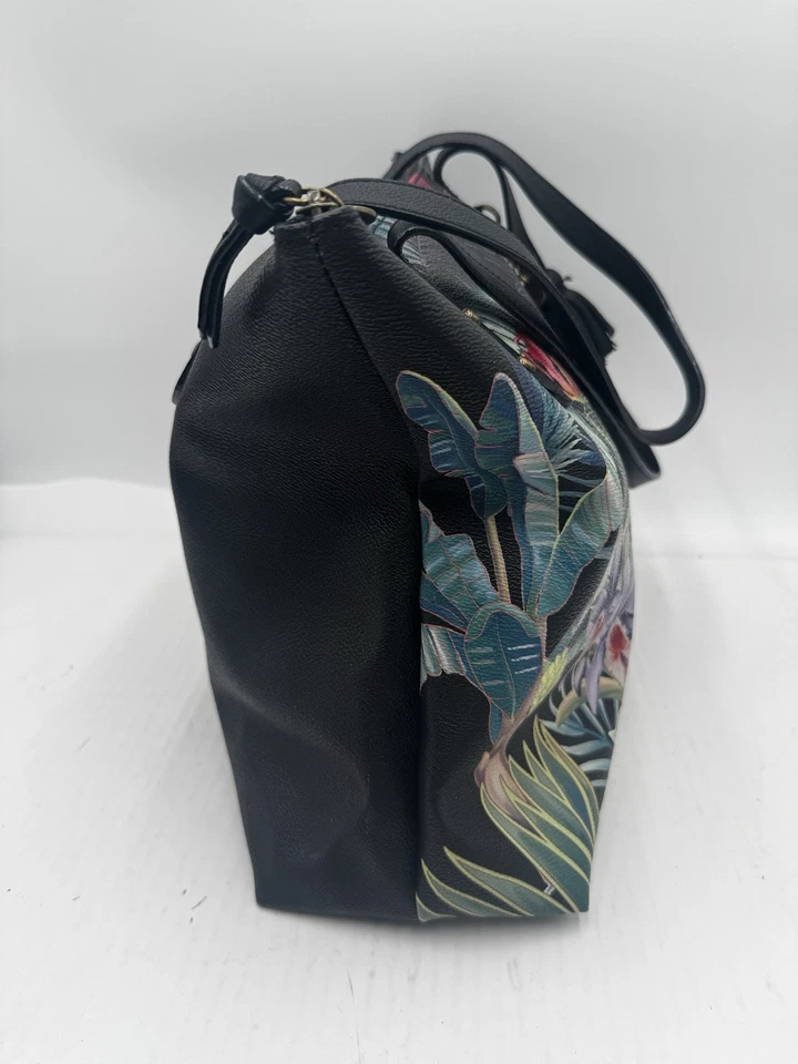 Bolso de mano The Sak Sophie de cuero negro con estampado de selva Foto 2 de 4