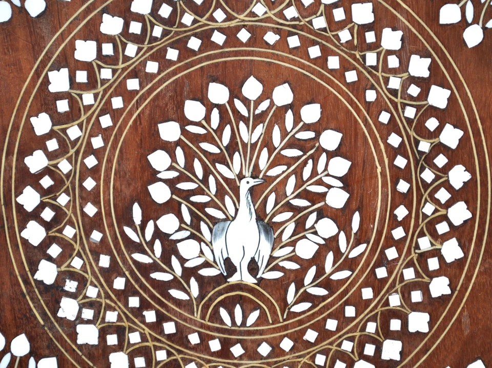 Table basse en Teck & marqueterie à décor d'oiseaux & d'éléphants - Années 80' - Photo 4/4