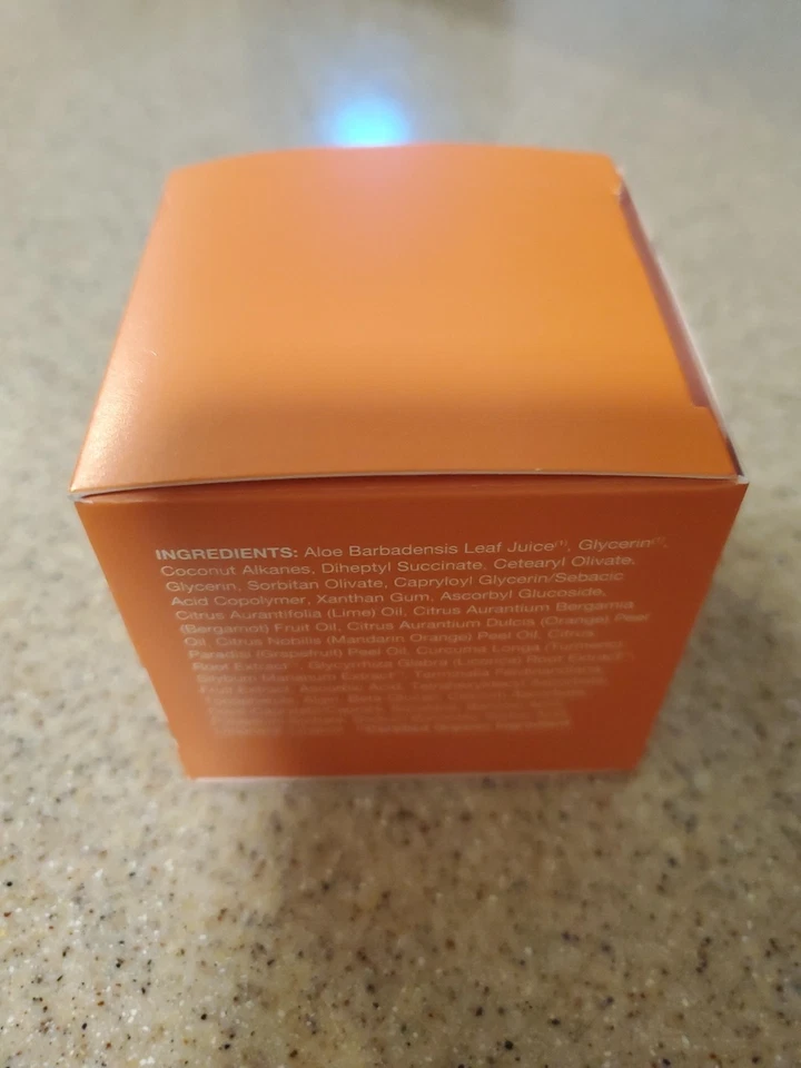 Crema hidratante en gel con vitamina C Avalon Organics, 1,7 OZ Foto 3 de 4