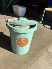 Vintage Sears Ice Cream Freezer 4 qt manual hand crank maker w fiberglass bucket