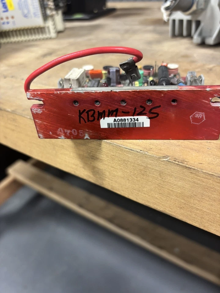 KB VARIABLE SPEED DC MOTOR CONTROL KBMM-125  3/4HP 115 VAC USED - Image 2 of 3