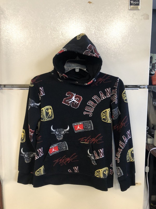 Nike Air Jordan Brooklyn Fleece Hoodie Size Large Pullover Youth Size L