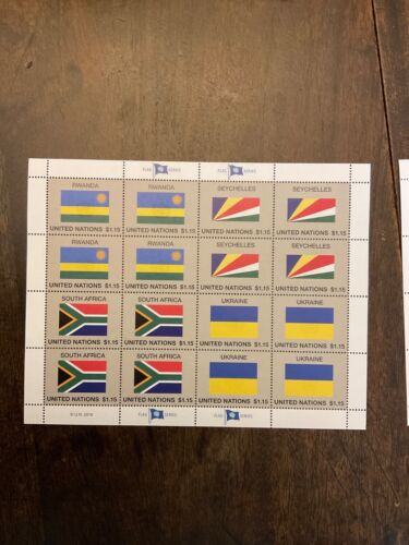 UN 2018 Flags 1186a 2 panes. Catalog $78.00. Lot B 4 - Picture 2 of 3