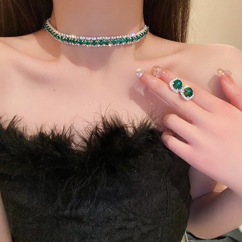 Women's Jewelry Set Necklace Earrings Simulated Emeralds Diamonds Green Gemstone - Picture 2 of 6