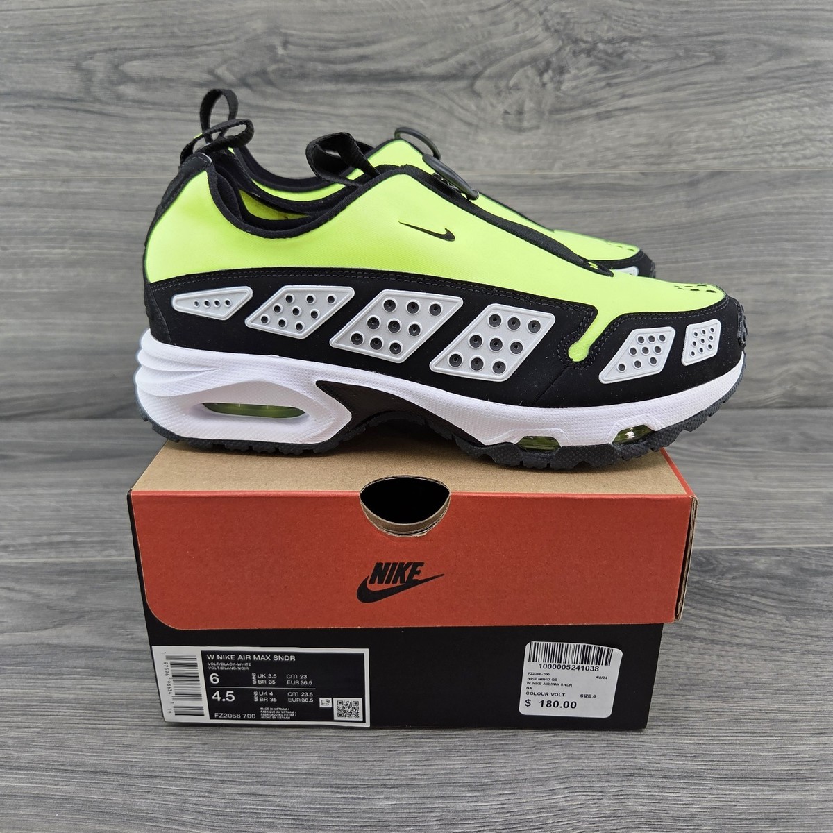 Nike Air Max Sunder Size 6 Womens Volt Black White Sneakers | eBay
